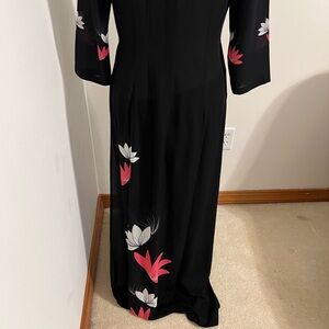 Elegant Black áo dài Maxi Dress